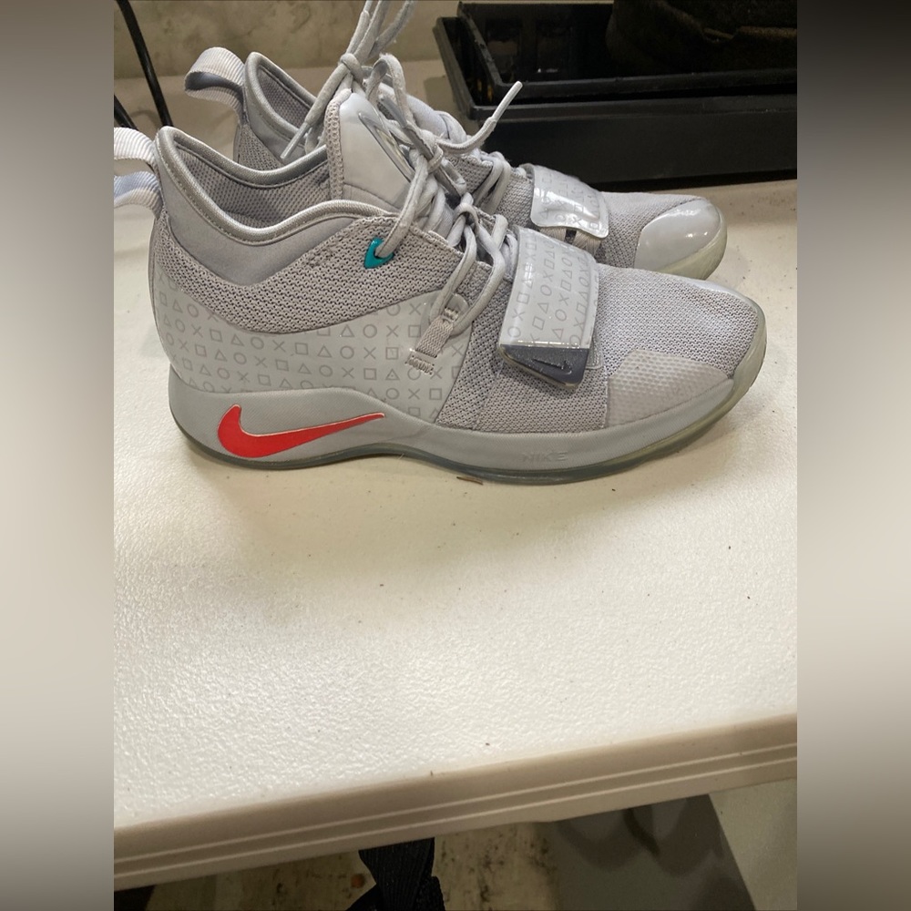 Nike pg PlayStation